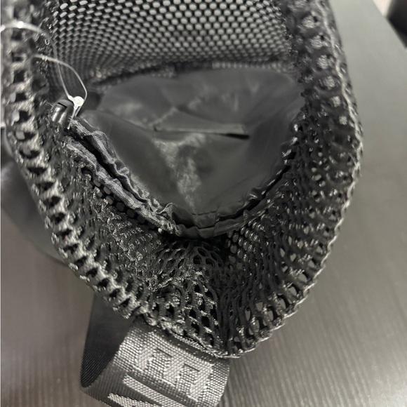 Free People FP Movement Mini Mesh Sling Bag Black NEW Double Bag - Picture 6 of 14